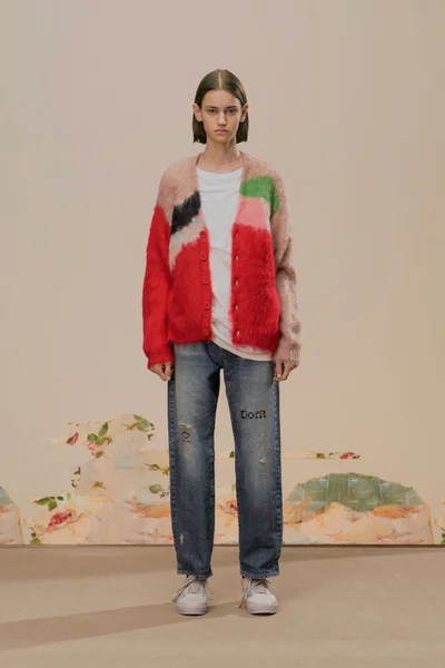 Look 30